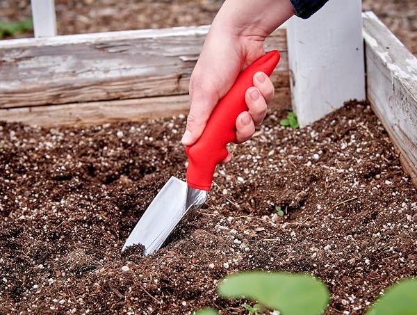 Ergonomic Garden Trowel for Planting, Digging and Transplanting